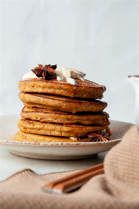 How many protein are in pumpkin pancakes with whipped topping - calories, carbs, nutrition