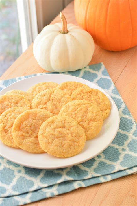 How many protein are in pumpkin sugar cookie - calories, carbs, nutrition