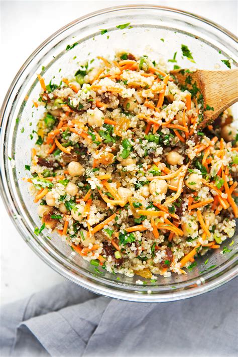 How many protein are in quinoa salad moroccan-spiced - calories, carbs, nutrition