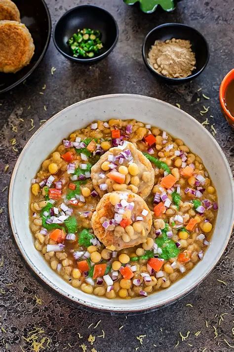 How many protein are in ragda patties plate - calories, carbs, nutrition