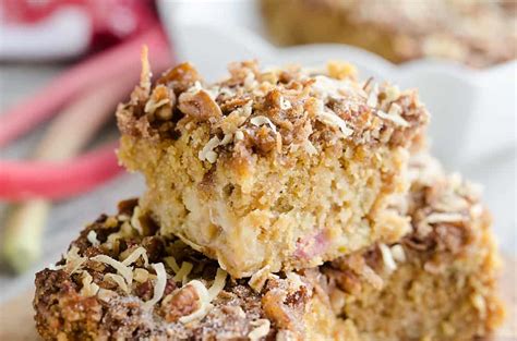 How many protein are in raisin streusel coffee cake - calories, carbs, nutrition
