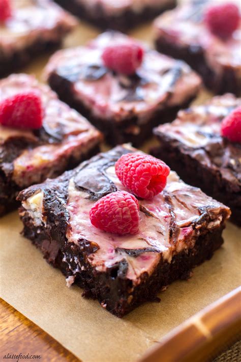 How many protein are in raspberry ribbon brownies - calories, carbs, nutrition