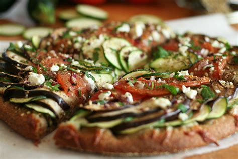 How many protein are in ratatouille pizza - calories, carbs, nutrition