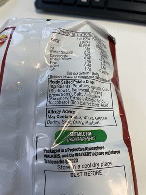 How many protein are in ready salted crisps - calories, carbs, nutrition