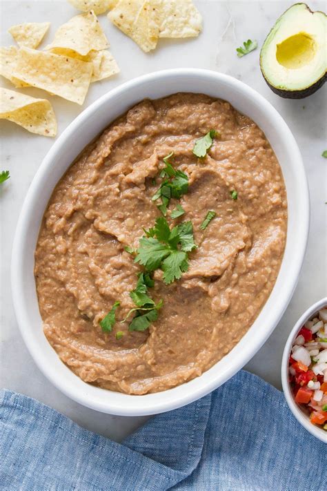 How many protein are in refried pinto beans (vegetarian) - calories, carbs, nutrition