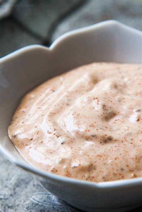 How many protein are in remoulade sauce - calories, carbs, nutrition