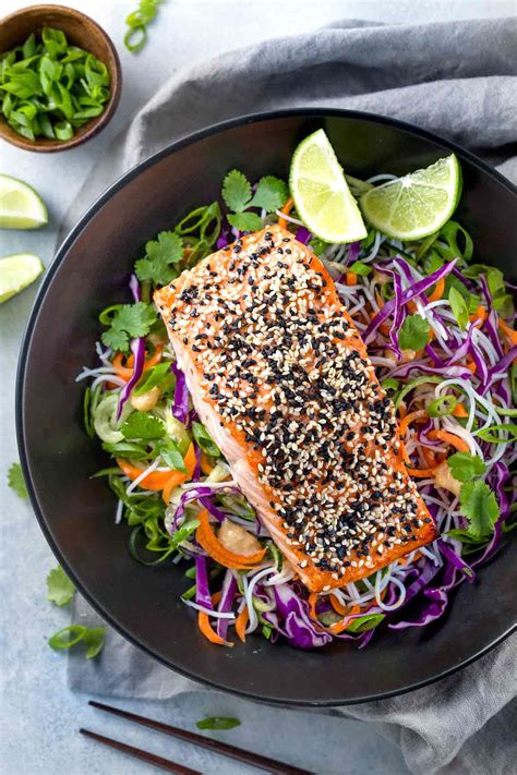 How many protein are in rice noodle salad with salmon - calories, carbs, nutrition