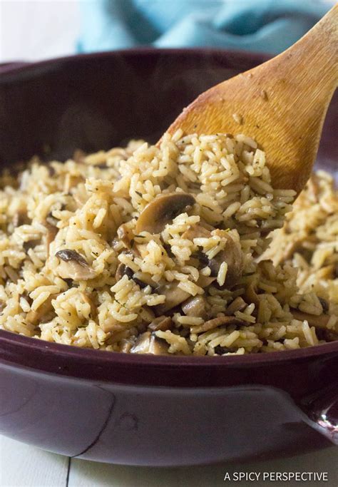 How many protein are in rice pilaf with mushrooms & onions - calories, carbs, nutrition