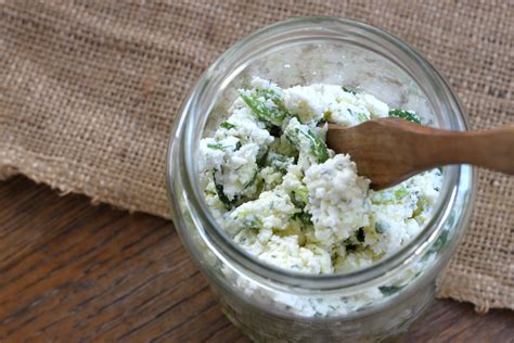 How many protein are in ricotta spread - calories, carbs, nutrition