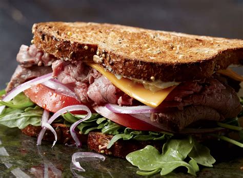 How many protein are in roast beef and cheddar cheese sandwich - calories, carbs, nutrition