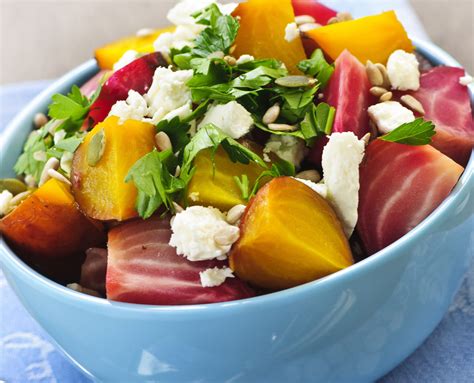 How many protein are in roast beet salad - calories, carbs, nutrition