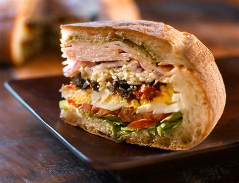 How many protein are in roast turkey muffuletta - calories, carbs, nutrition