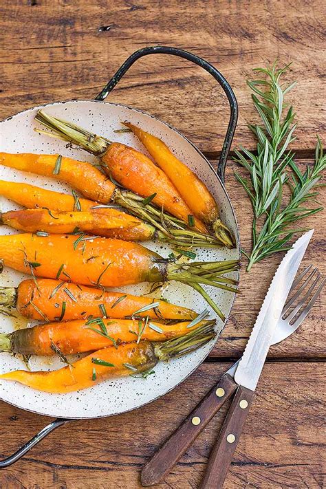 How many protein are in roasted carrots with rosemary - calories, carbs, nutrition