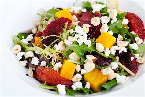 How many protein are in roasted hazelnut salad - calories, carbs, nutrition