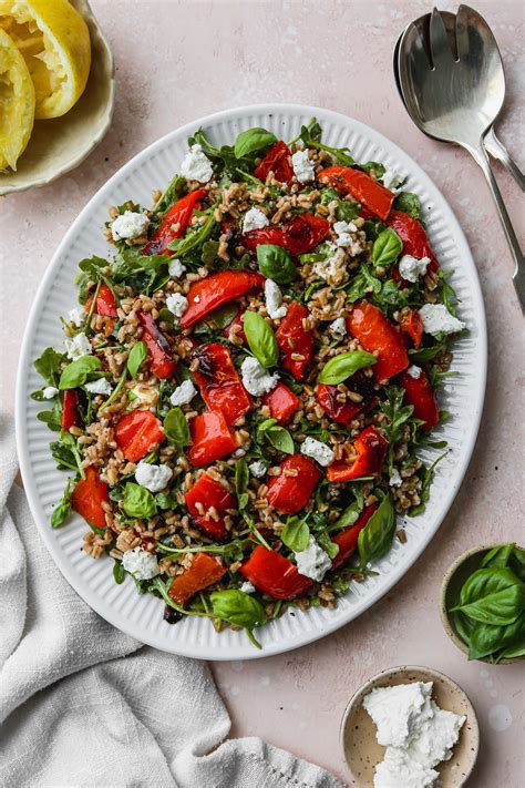 How many protein are in roasted pepper salad - calories, carbs, nutrition