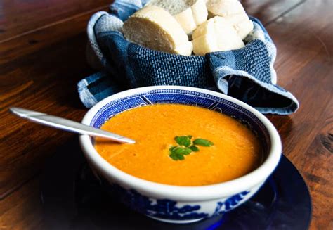 How many protein are in roasted tomato feta soup - calories, carbs, nutrition