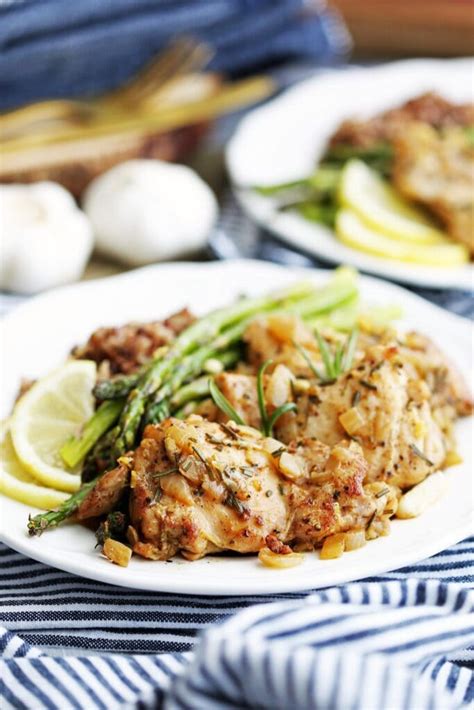 How many protein are in rosemary garlic chicken plate - calories, carbs, nutrition