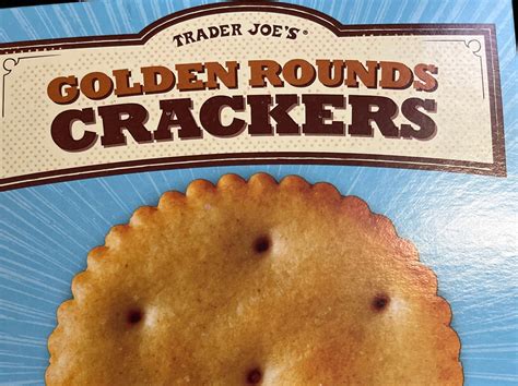 How many protein are in round crackers - calories, carbs, nutrition