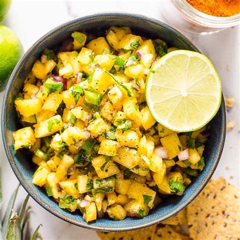 How many protein are in sabores pineapple jalapeno salsa - calories, carbs, nutrition