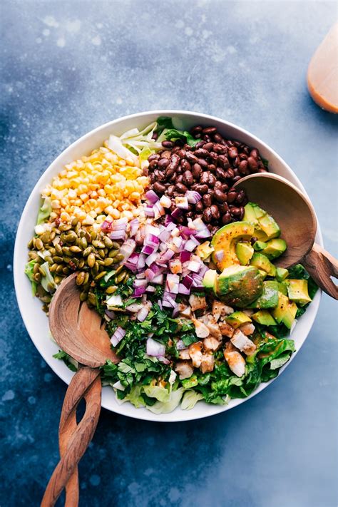 How many protein are in salad, chipotle chicken - calories, carbs, nutrition