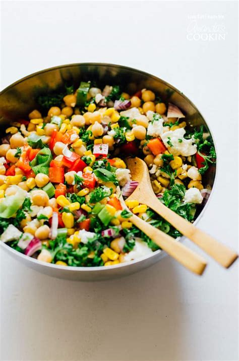 How many protein are in salad bar - sweetcorn - calories, carbs, nutrition