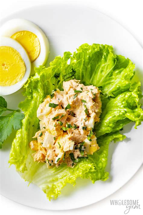 How many protein are in salad deli tuna egg jalapeno & capers reg mayo #10 scoop - calories, carbs, nutrition