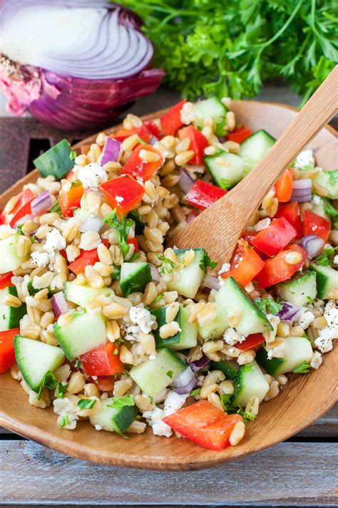 How many protein are in salad entree sweet pea freekeh - calories, carbs, nutrition