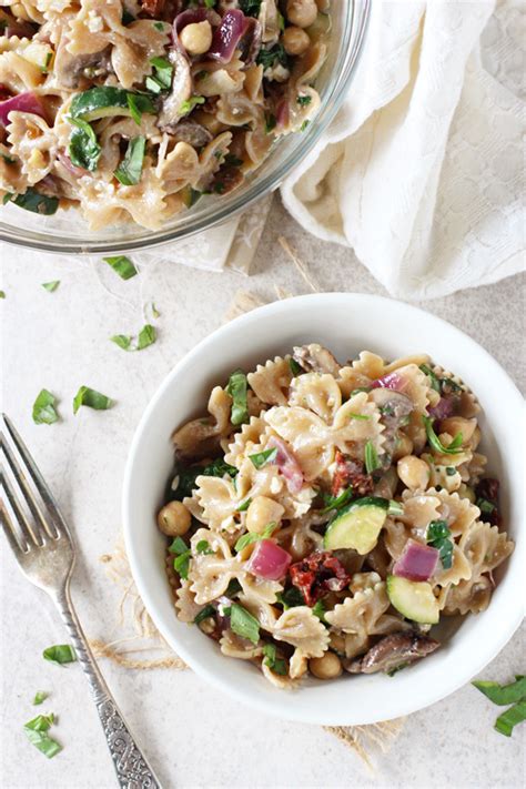 How many protein are in salad farfalle balsamic pasta 3 oz - calories, carbs, nutrition