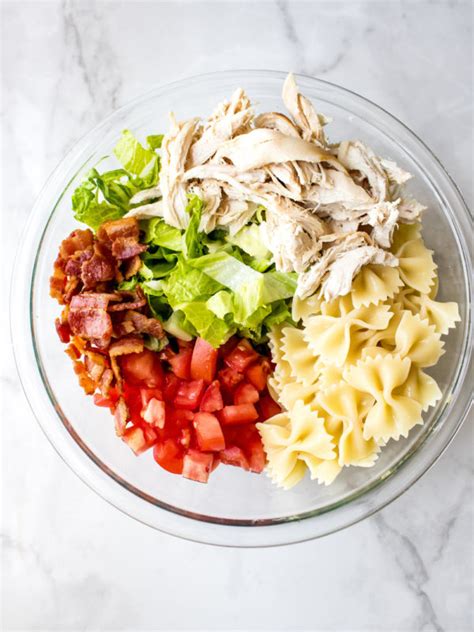 How many protein are in salad pasta blt 1 oz - calories, carbs, nutrition