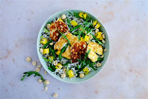 How many protein are in salad rice naked wild halloumi 1 oz - calories, carbs, nutrition