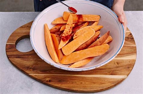 How many protein are in salad sweet potato grilled 3 oz - calories, carbs, nutrition