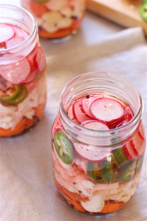 How many protein are in salad vegetables pickled mexican 1 oz - calories, carbs, nutrition