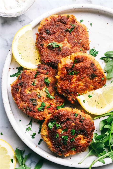 How many protein are in salmon croquettes - calories, carbs, nutrition