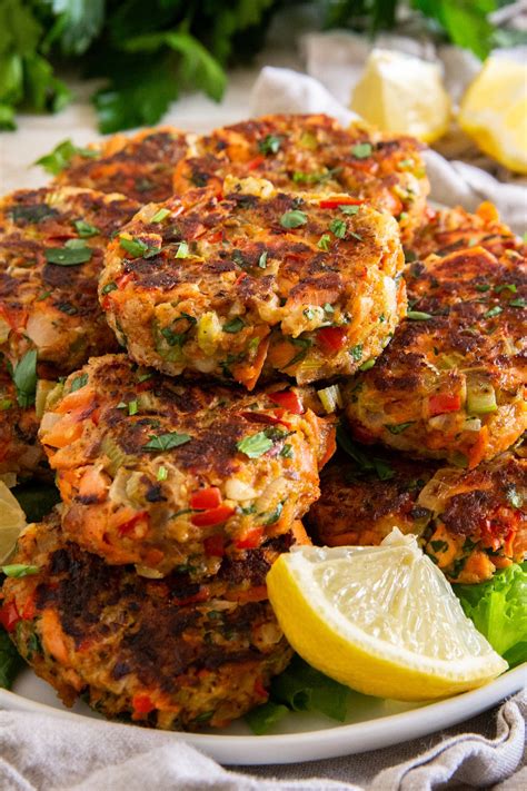 How many protein are in salmon patty - calories, carbs, nutrition