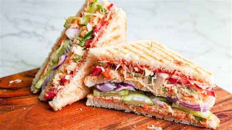 How many protein are in sammies sand vegetable club roll - calories, carbs, nutrition