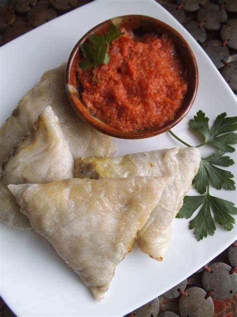 How many protein are in samosas lentil 1 ea - calories, carbs, nutrition