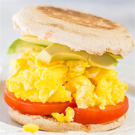 How many protein are in sand brkf english muffin scrambled egg & cheese - calories, carbs, nutrition
