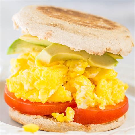 How many protein are in sand brkf english muffin scrambled egg & cheese - calories, carbs, nutrition