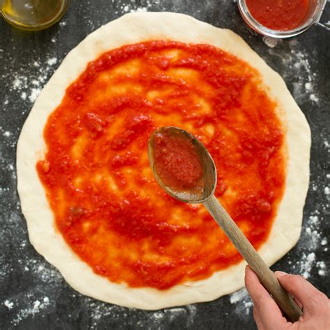 How many protein are in sauce, pizza, canned, ready-to-serve - calories, carbs, nutrition