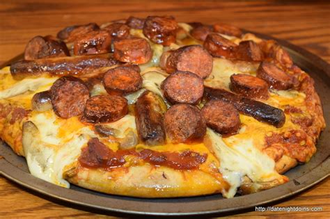 How many protein are in sausage pizza, baked - calories, carbs, nutrition