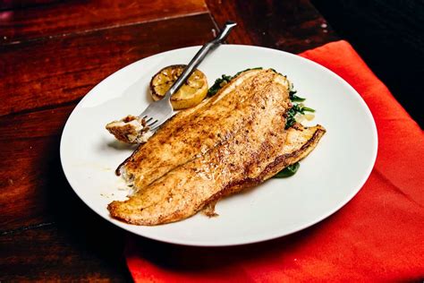 How many protein are in sauteed barramundi with pepper ragout (39014.0) - calories, carbs, nutrition