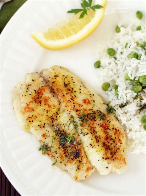 How many protein are in sauteed tilapia with lemon-peppercorn sauce - calories, carbs, nutrition