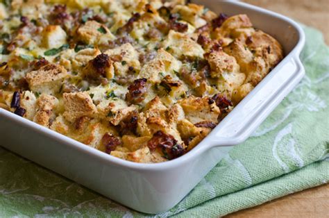 How many protein are in savory sausage bread pudding - calories, carbs, nutrition