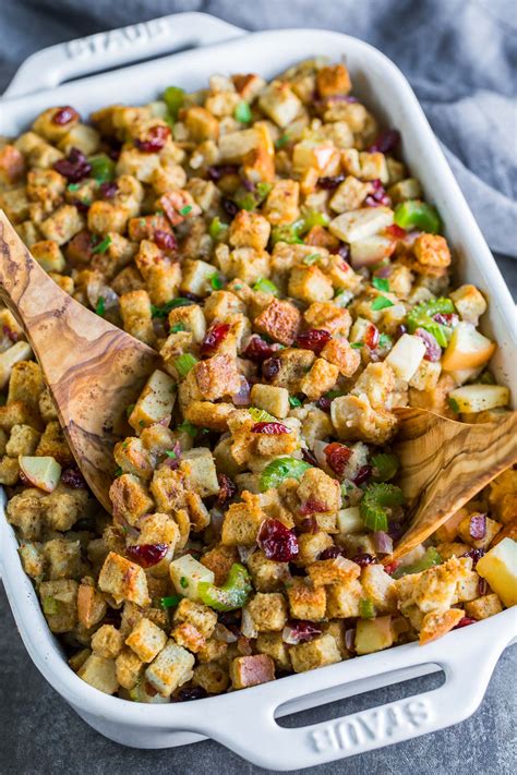 How many protein are in savory stuffing - calories, carbs, nutrition