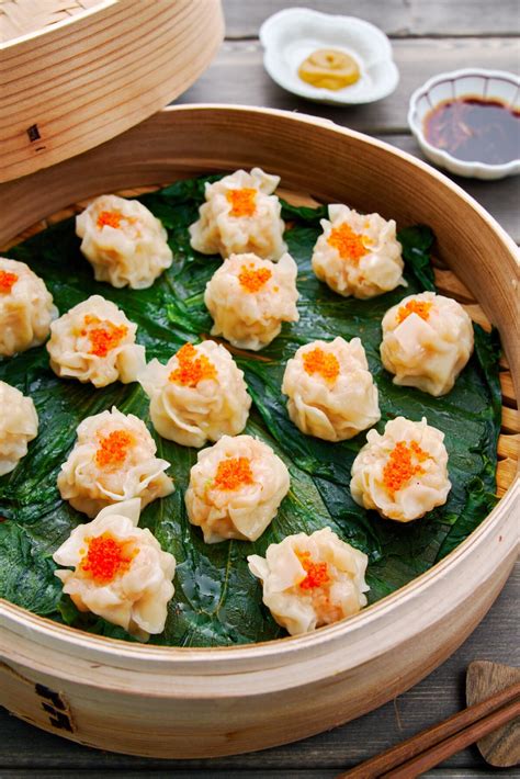 How many protein are in shrimp and seafood dumplings - calories, carbs, nutrition