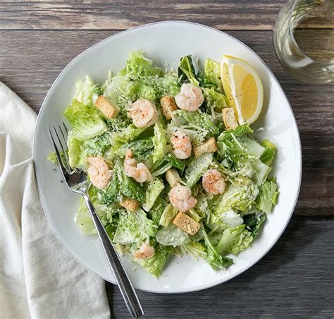 How many protein are in shrimp caesar salad - calories, carbs, nutrition