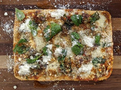 How many protein are in sicilian style meatball pizza - calories, carbs, nutrition