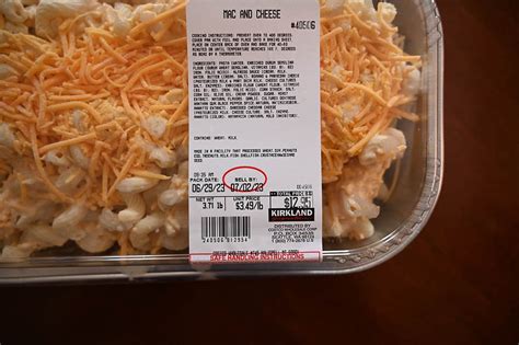 How many protein are in signature macaroni and cheese (762.0) - calories, carbs, nutrition