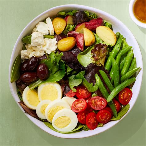 How many protein are in sizzling california salad procedure - calories, carbs, nutrition