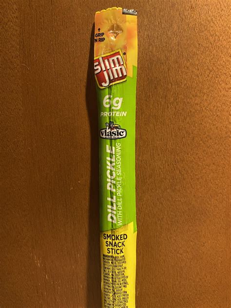 How many protein are in slim jim sandwich with pickle chips - calories, carbs, nutrition